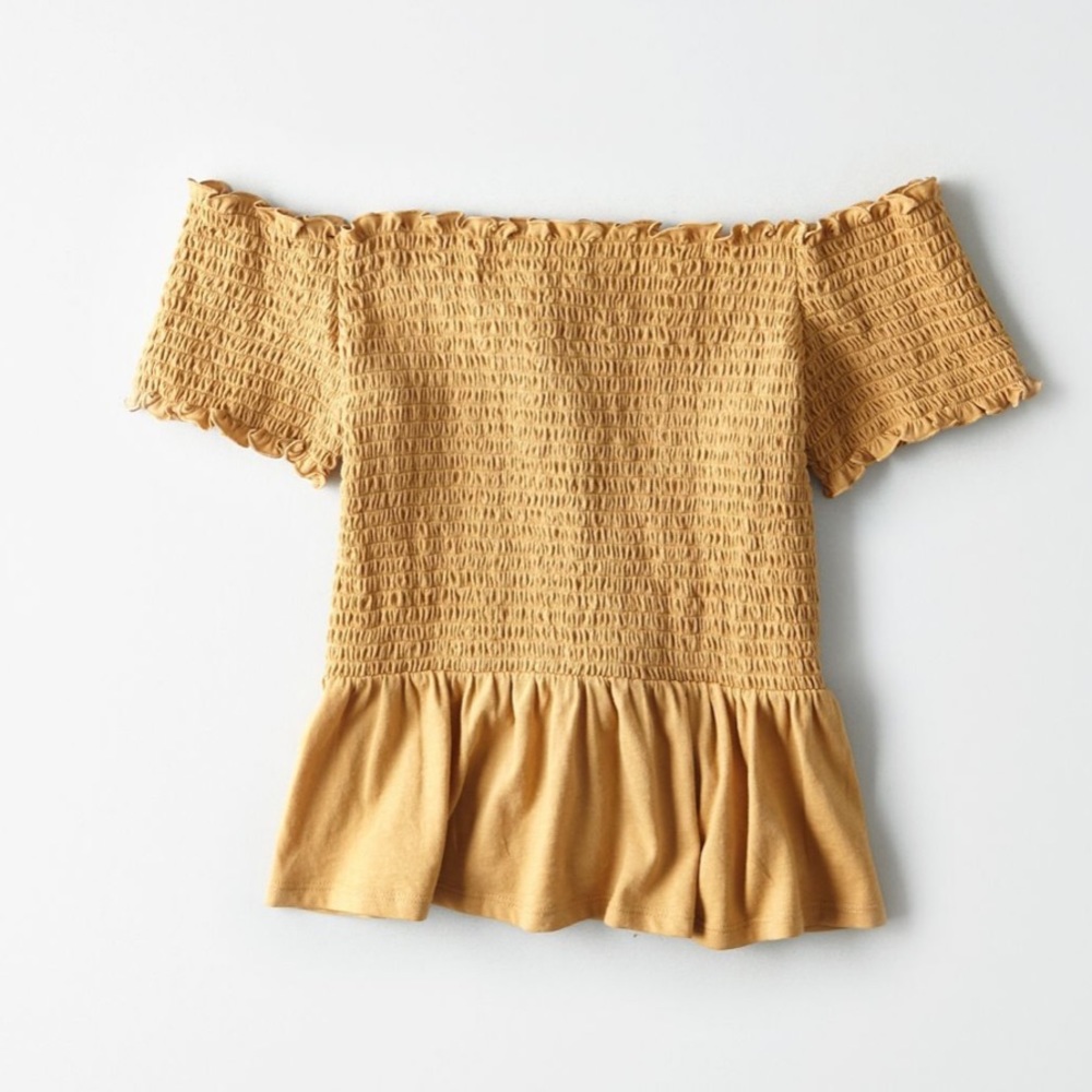 NWOT American Eagle Smocked Peplum top
